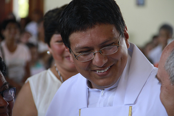 David Samaniego SJ: nuevo sacerdote jesuita